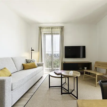 Port Plaza Apartment